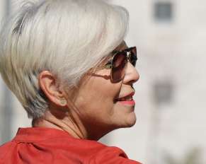 cati ani are carmen serban