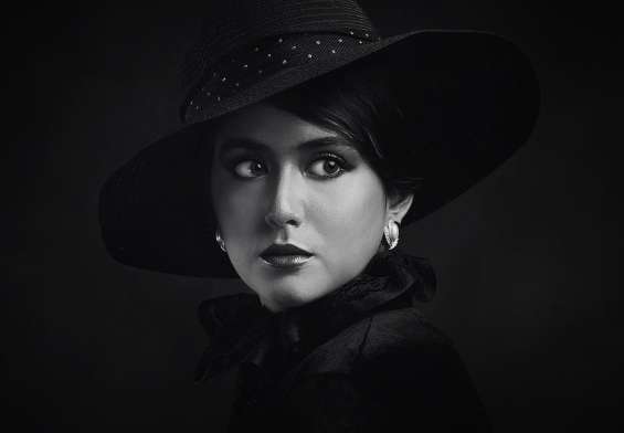 cati ani are monica gabor